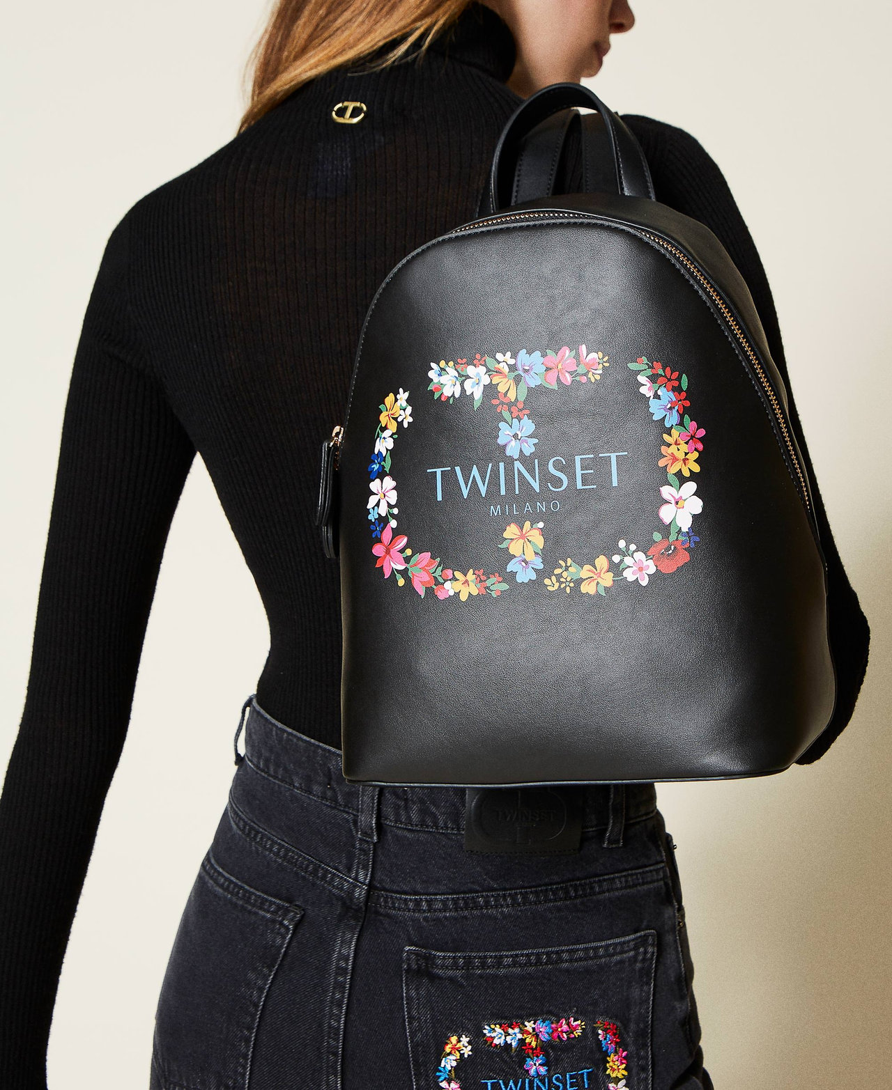 Zaino con maxi logo a fiori