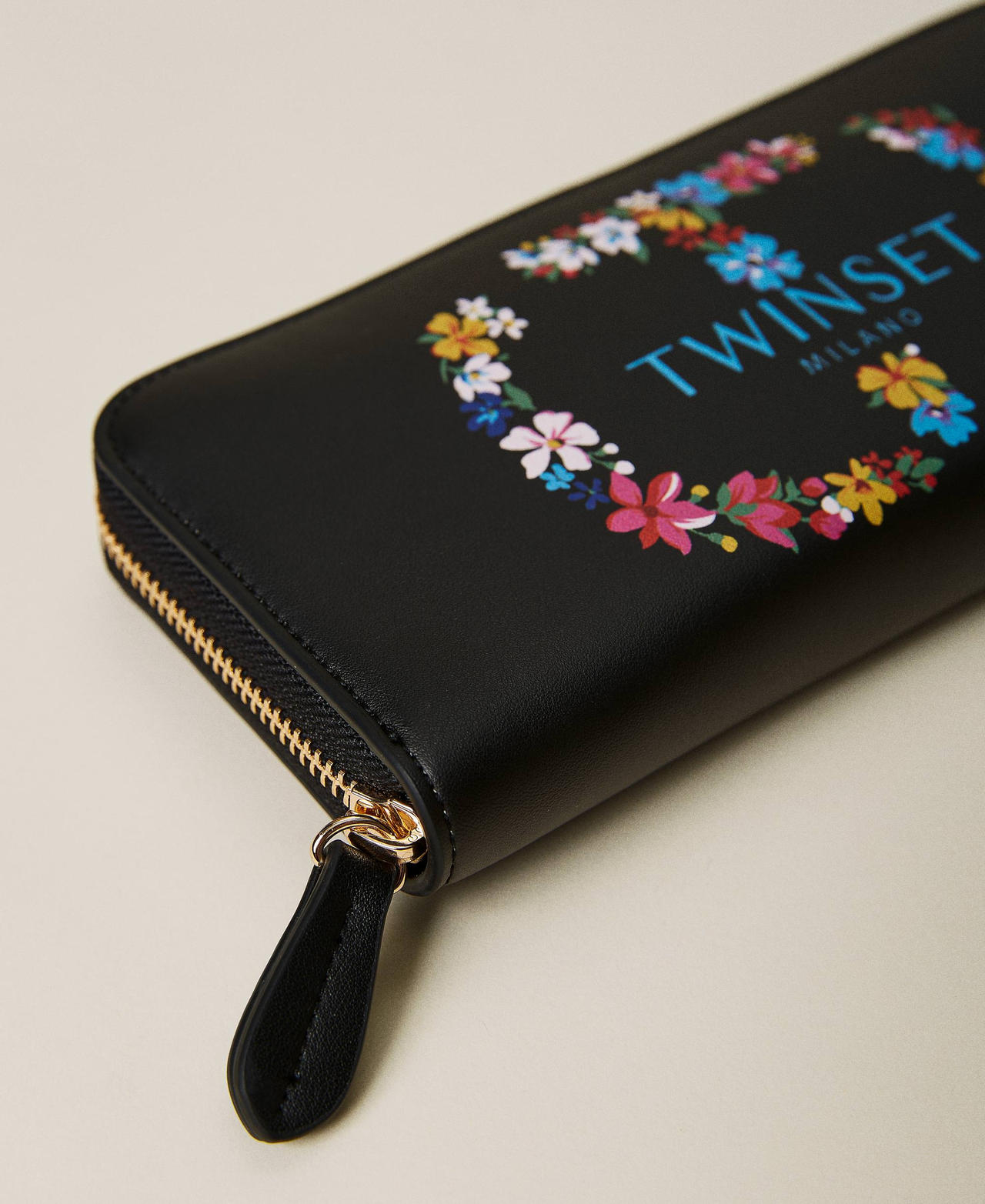 Wallet with floral maxi logo Black / Oval T Flower Woman 222TD8123-02