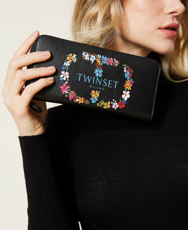 Cartera con maxilogotipo de flores