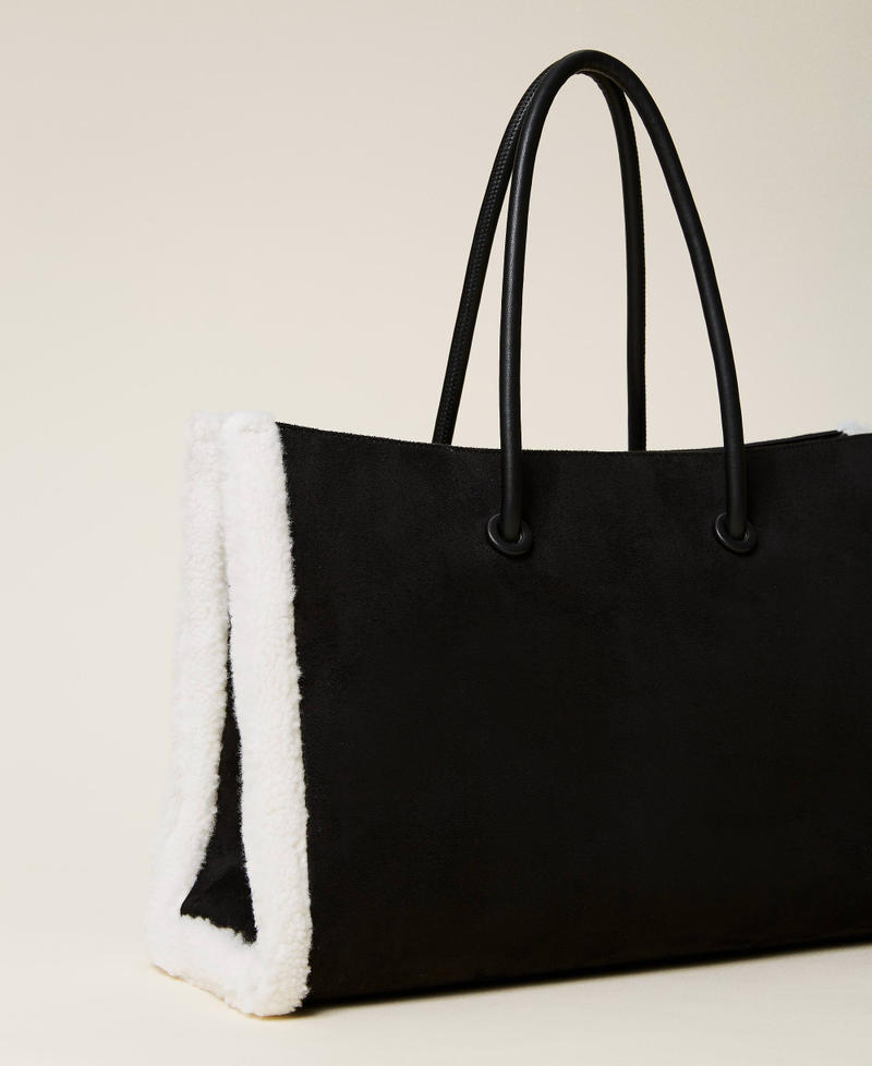 Shopper mit Pelzimitat-Einsätzen