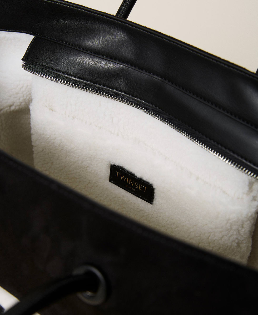 Cabas avec insertions en fausse fourrure