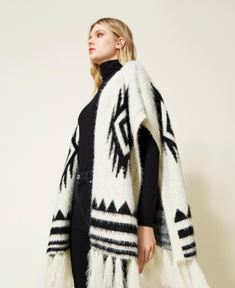 Jacquard open poncho with fringes Bicolour "Snow" White / Black Woman 222TO502D-05