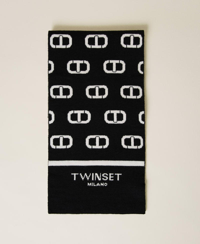 Sciarpa con logo Oval T jacquard