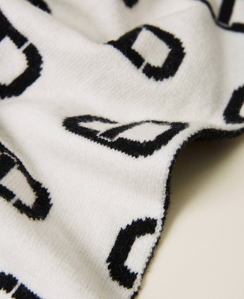 Sciarpa con logo Oval T jacquard