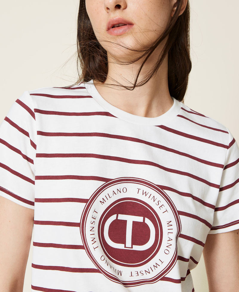 Striped t-shirt with logo "Snow" White / Grape Stripe Woman 222TP213A-04