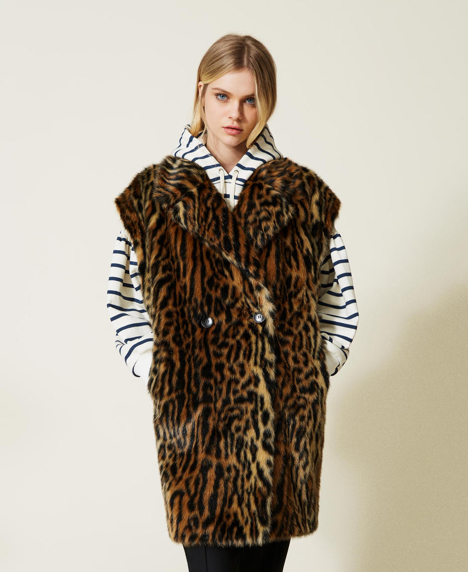 Animal print faux fur gilet