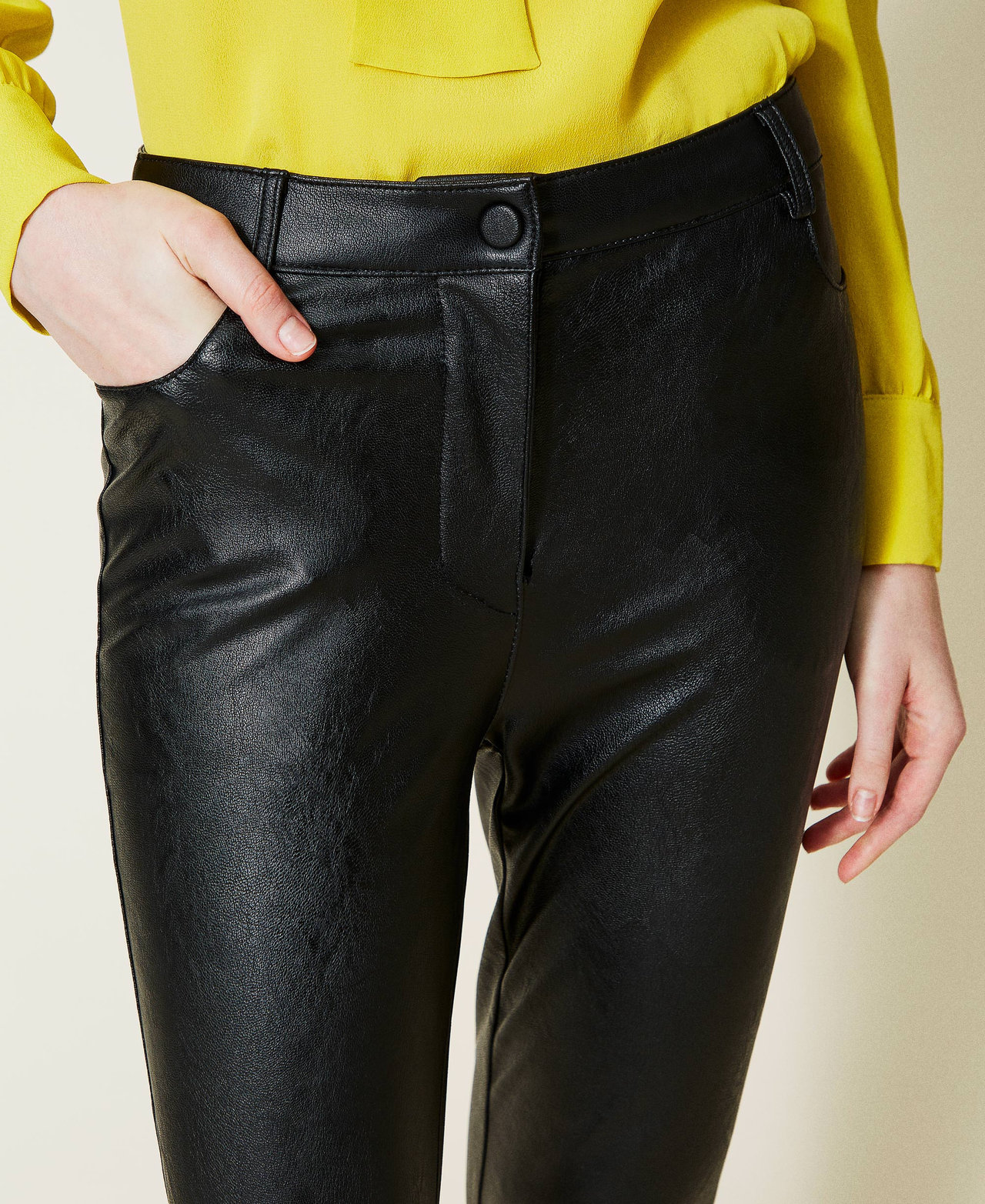 Black leather skinny outlet trousers