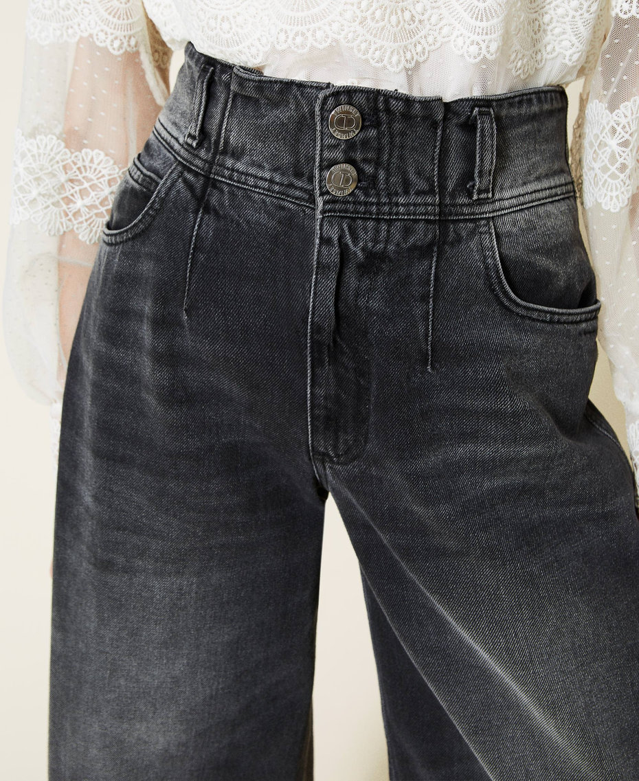 Укороченные джинсы с высокой талией Черный Деним женщина 222TP239A-05