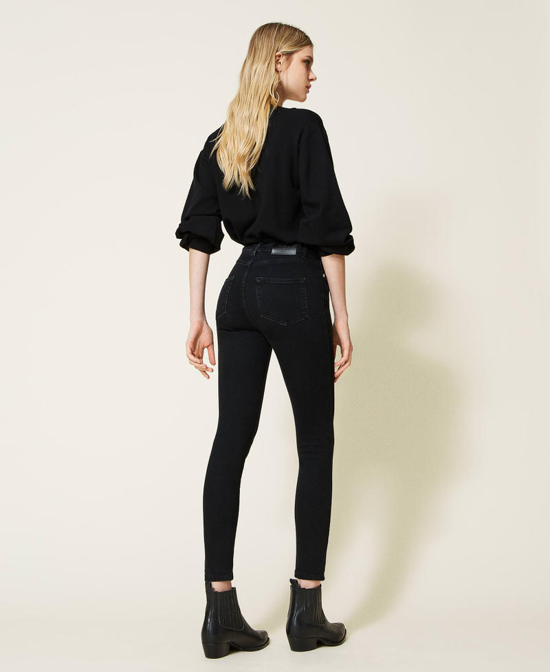 Five-pocket skinny jeans