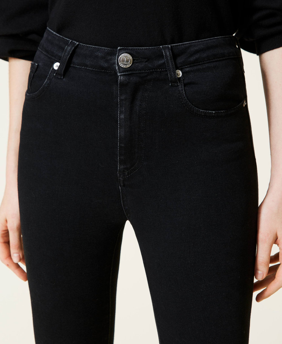 Five-pocket skinny jeans