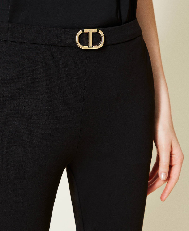 Pantalones pitillo con logotipo Negro Mujer 222TP2417-04