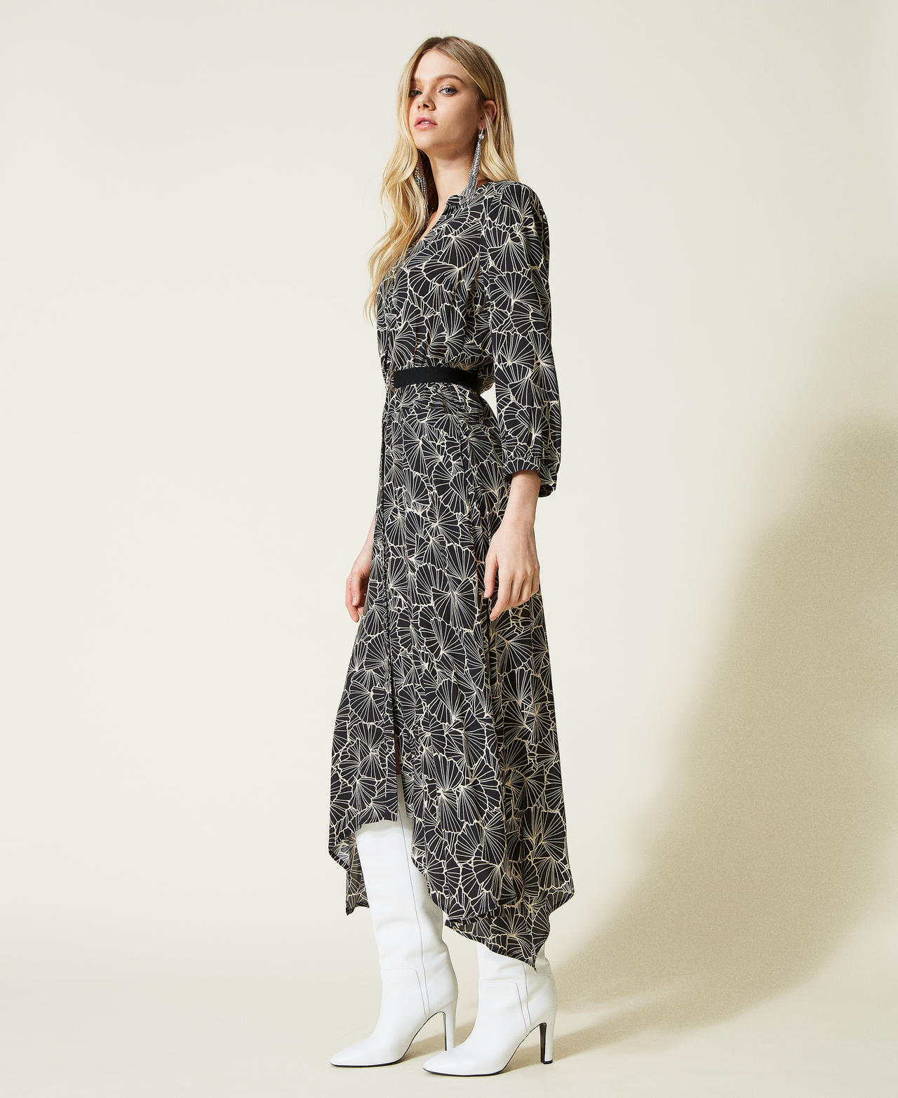 Langes Hemdblusenkleid mit Print Ginkgoblatt Schwarz/Ecru Frau 222TP2520_07227_02