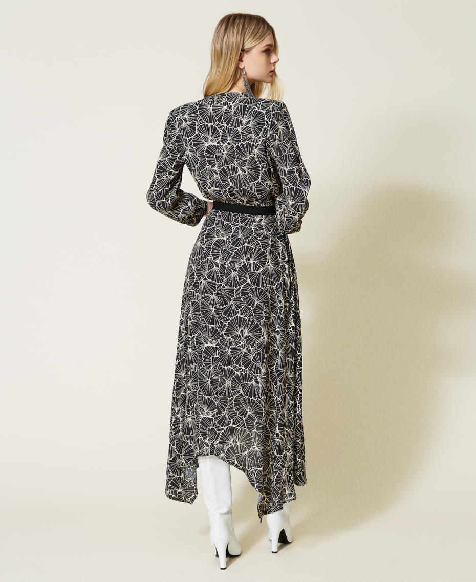 Langes Hemdblusenkleid mit Print Ginkgoblatt Schwarz/Ecru Frau 222TP2520_07227_04