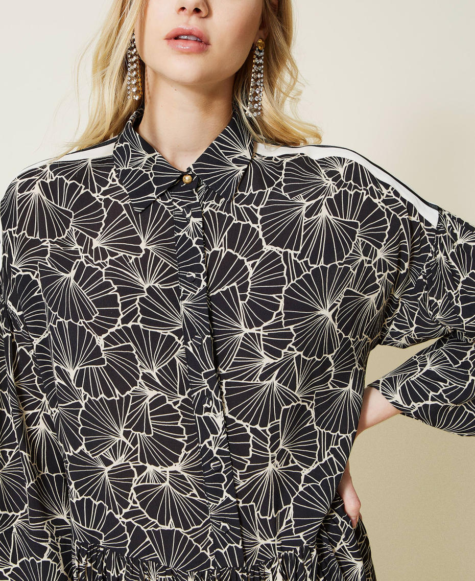 Robe courte imprimée avec volant