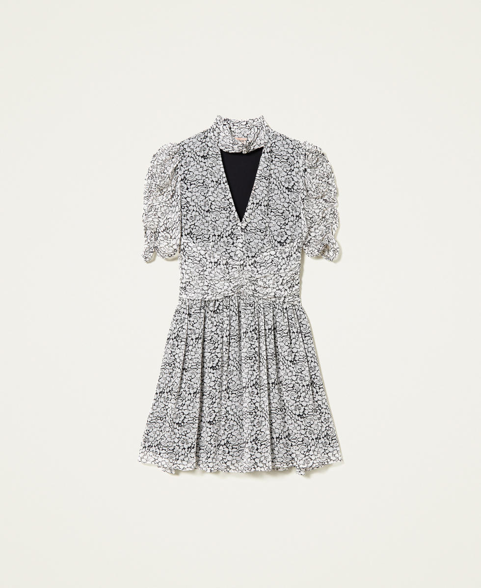 Robe en cr&eacute;pon imprim&eacute; avec n&oelig;ud