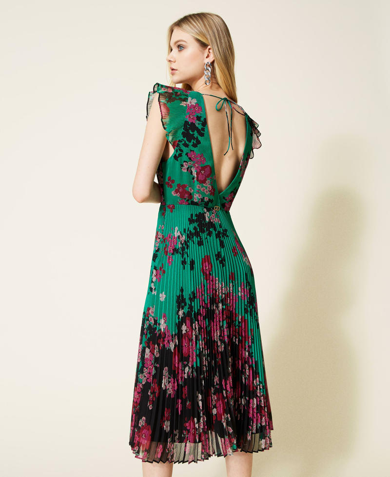 Robe en cr&eacute;pon floral avec pliss&eacute;