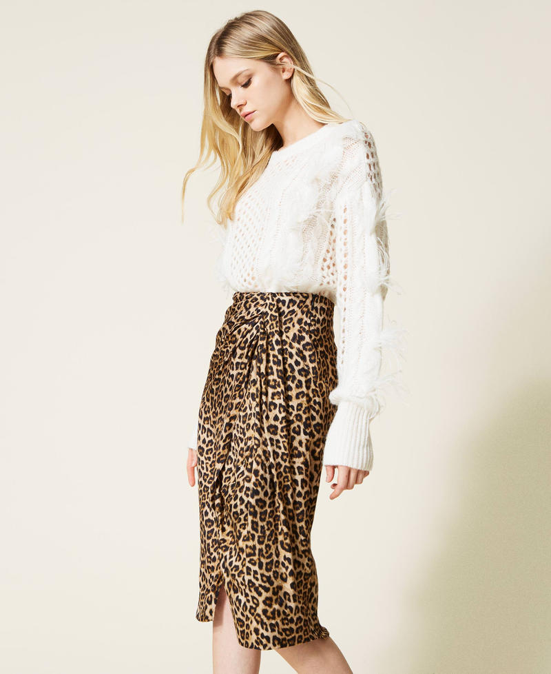 Falda midi de raso animal print