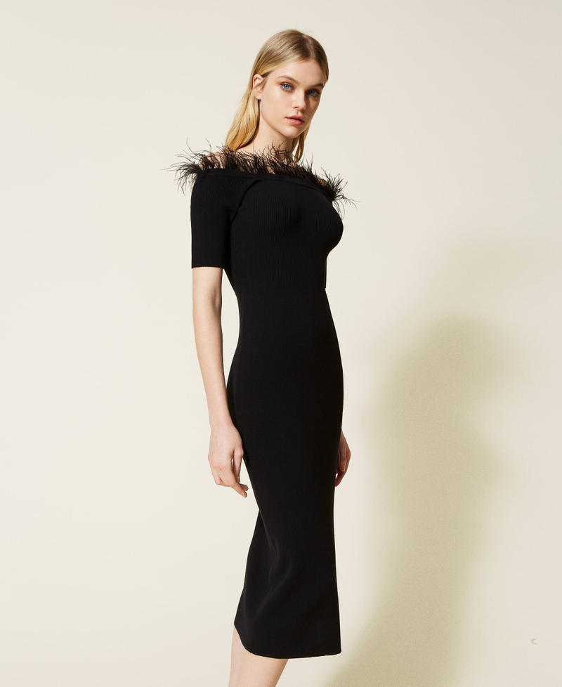 Midi knit dress with feathers