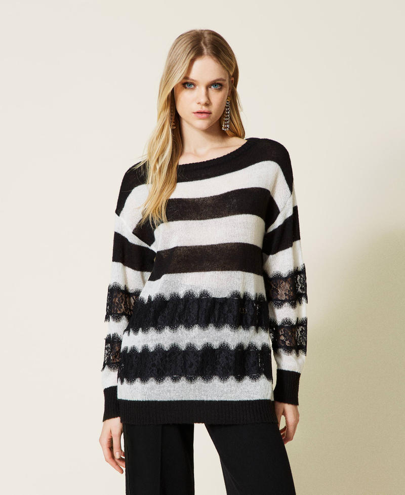 Maxi maglia a righe con pizzo