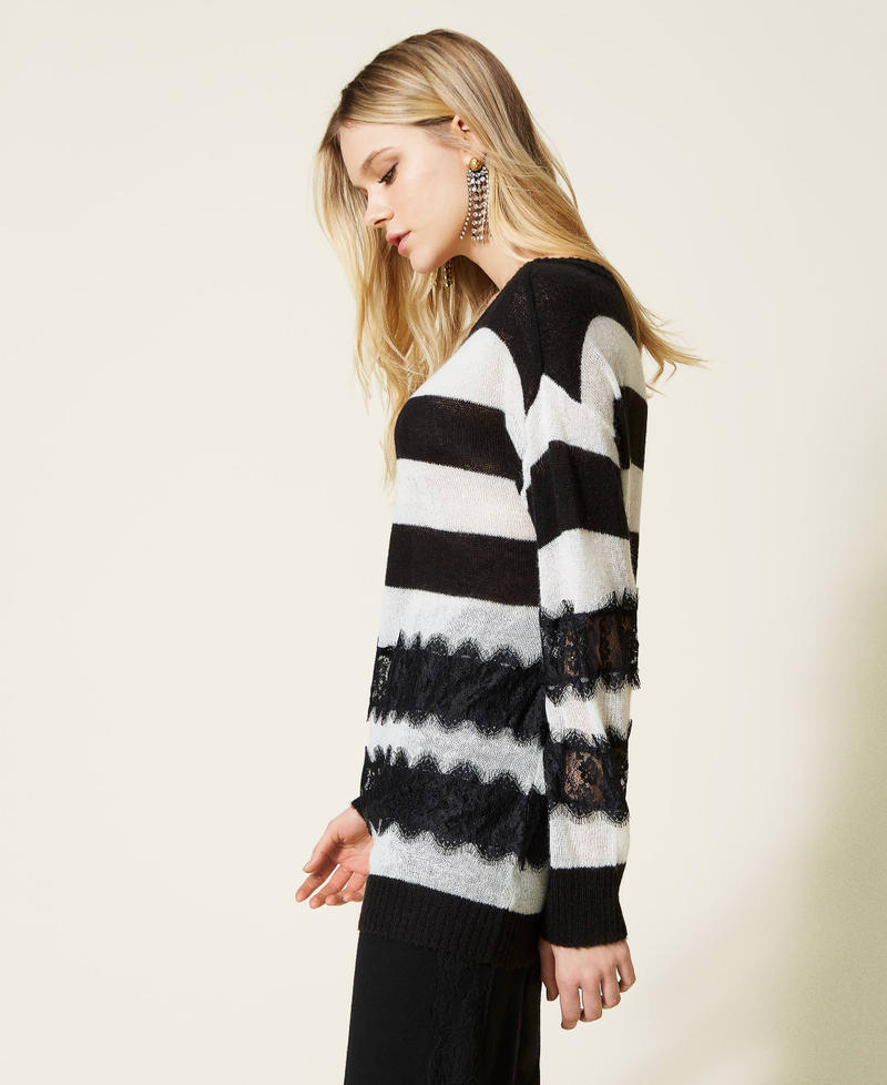 Maxi maglia a righe con pizzo