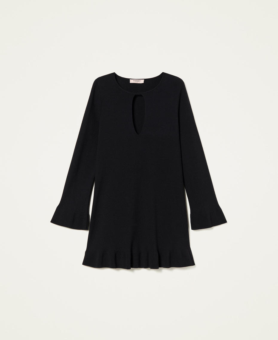 Strickkleid mit Cut-out