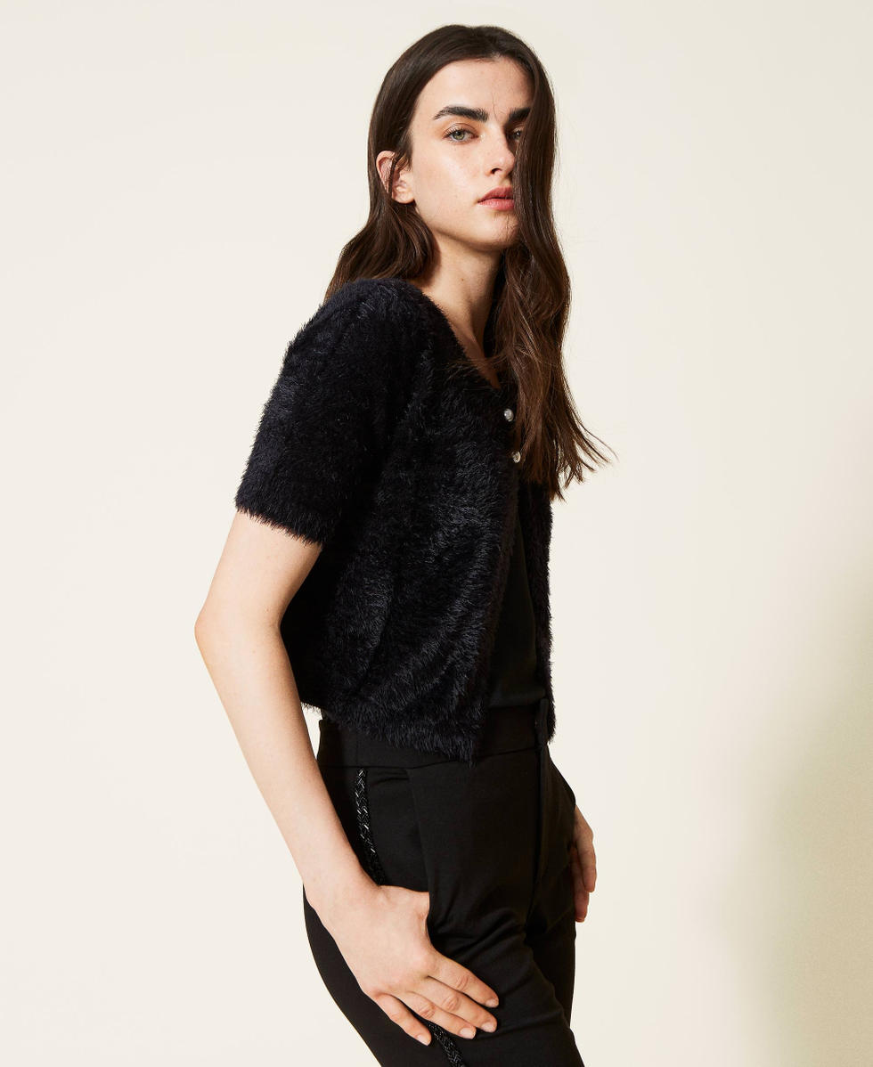 Fur-like yarn short cardigan