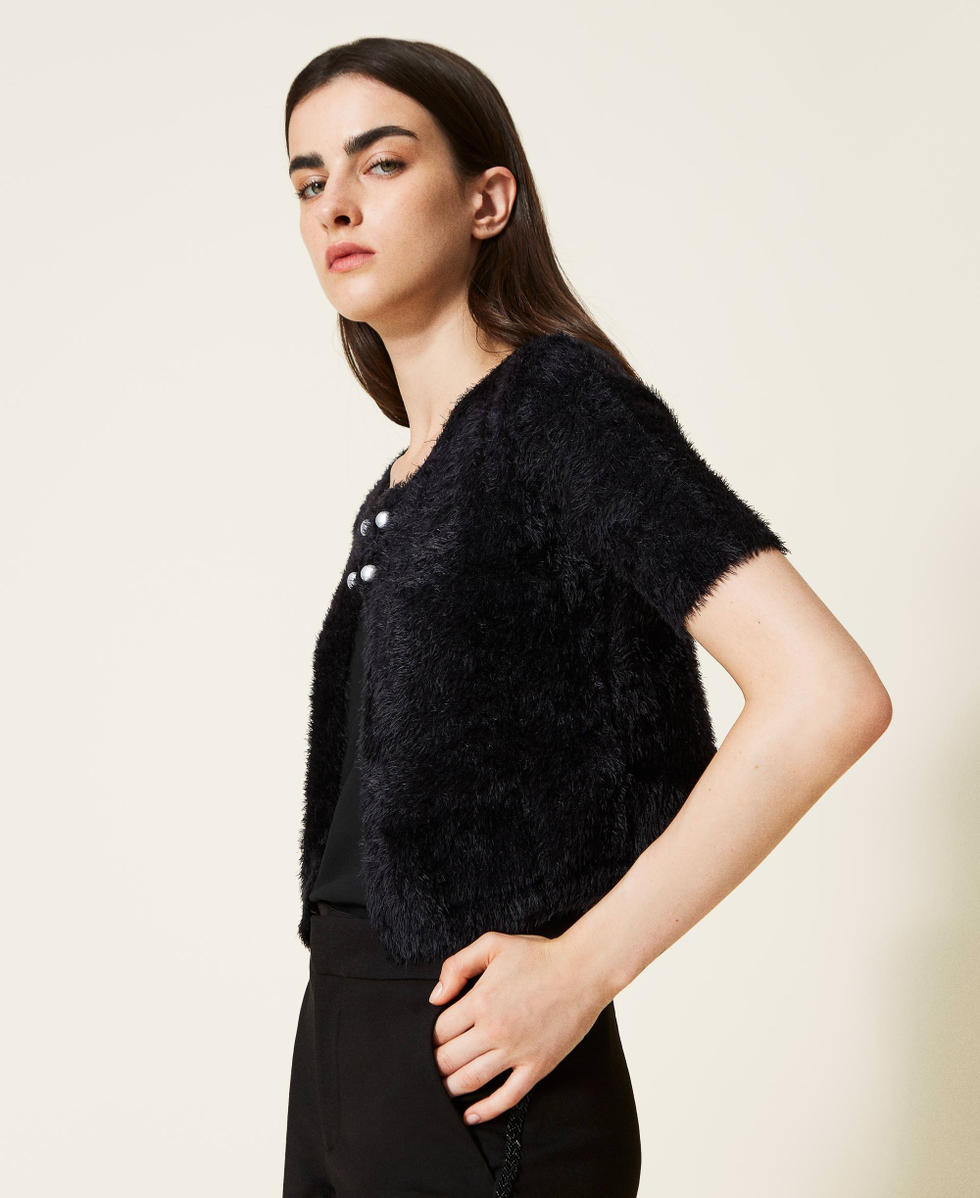Fur-like yarn short cardigan