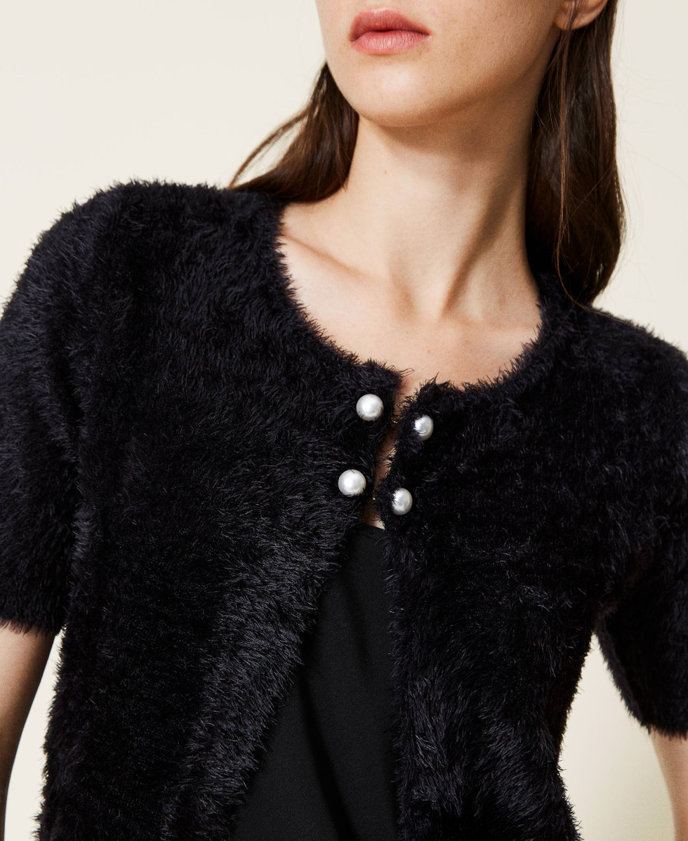Fur-like yarn short cardigan