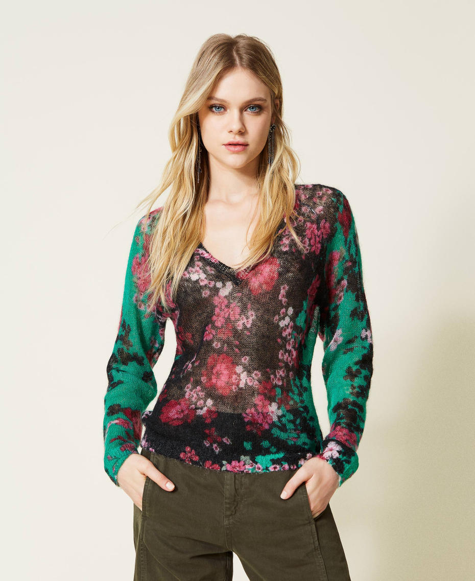 Printed mohair blend V neck jumper "Peppermint" Green / Black Autumn Flowers Print Woman 222TP3540-01