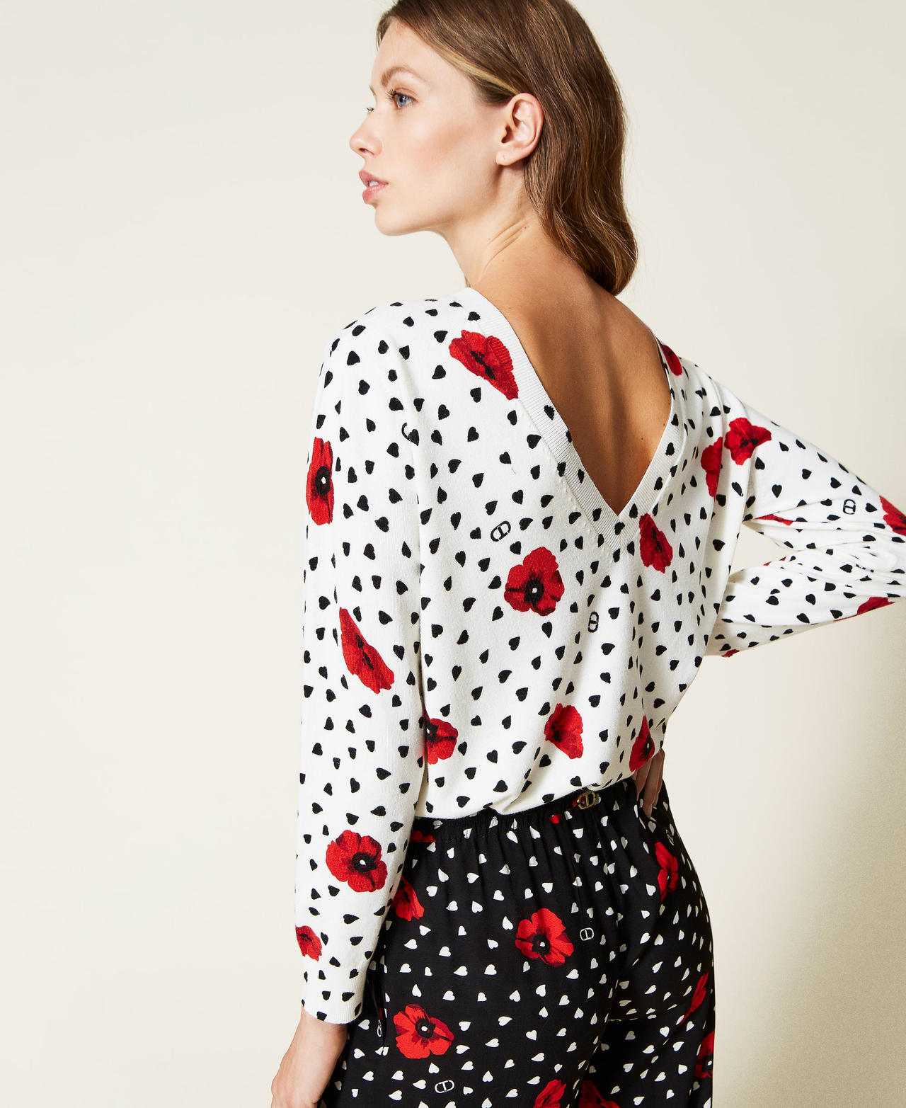 Dual-use jumper with heart and poppy print