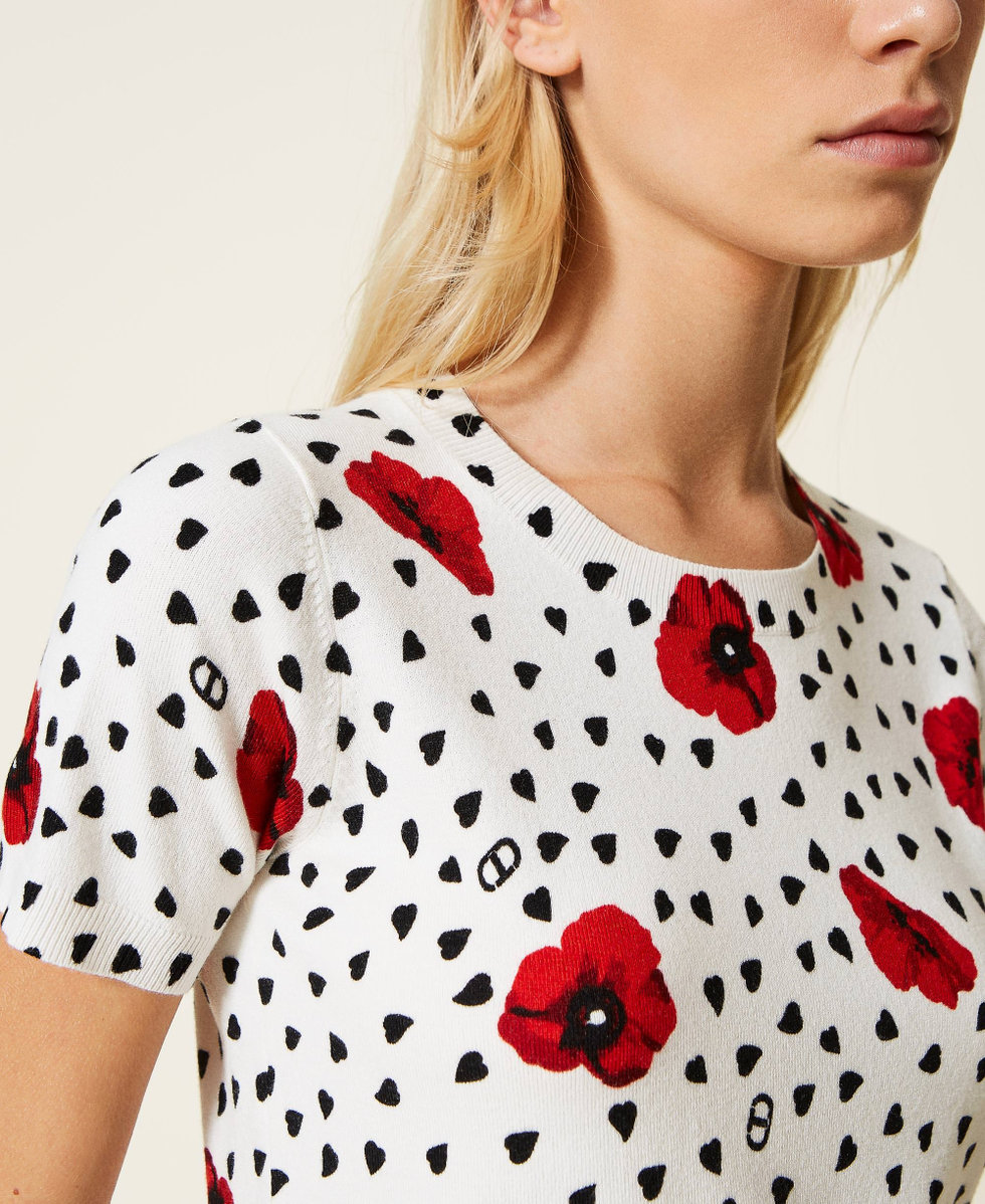 Pull avec imprim&eacute; c&oelig;urs et coquelicots