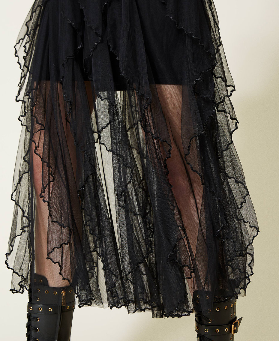 Long tulle skirt with ruffles