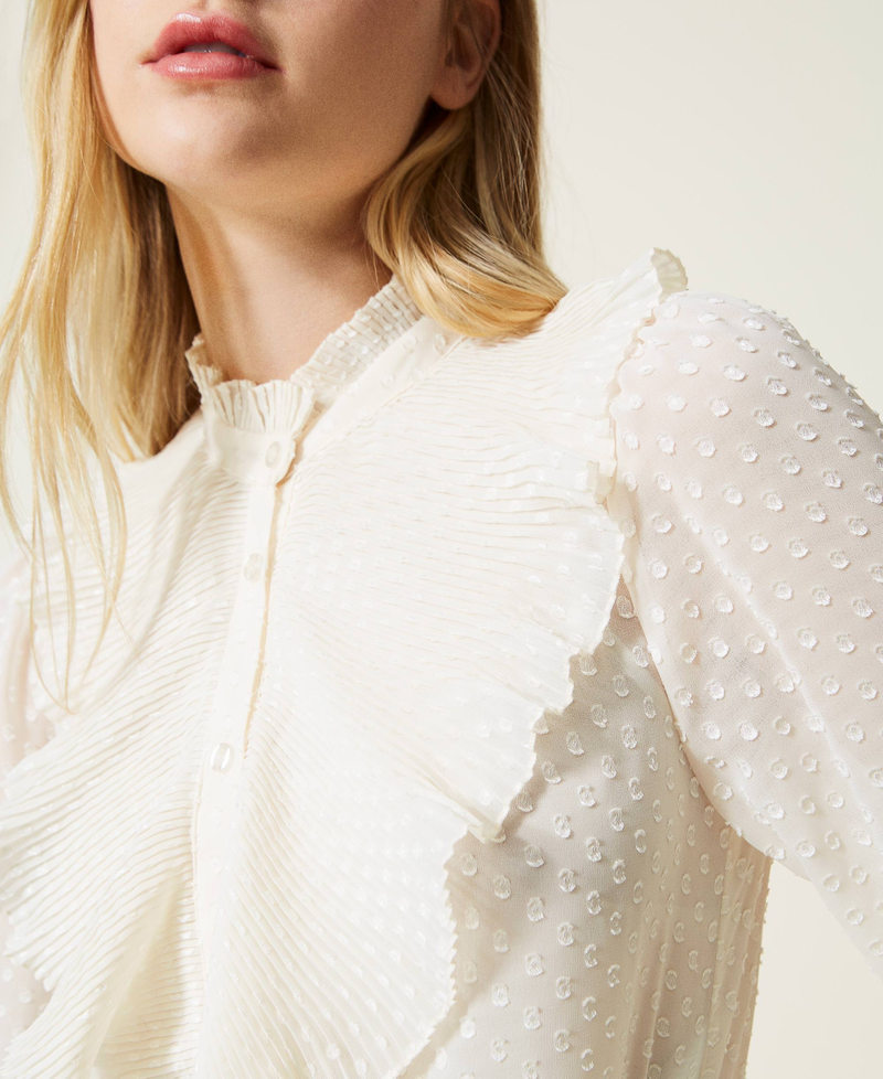 Bluse aus Fil Coup&eacute; mit Tupfen