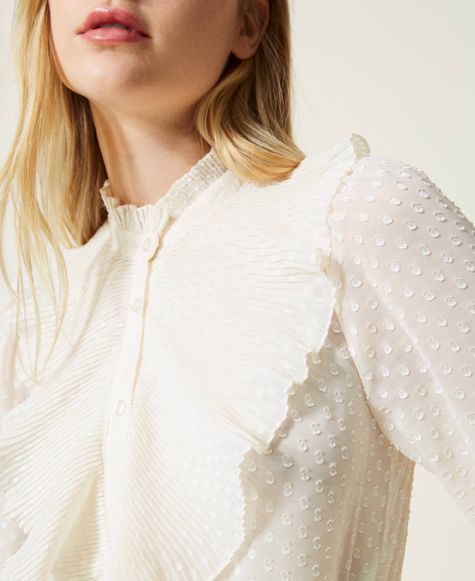 Bluse aus Fil Coup&eacute; mit Tupfen