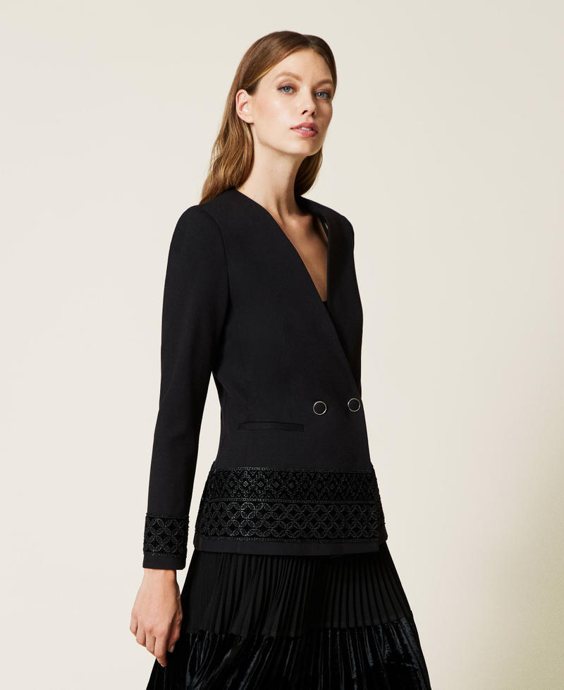 Double-breasted jacket with velvet embroidery