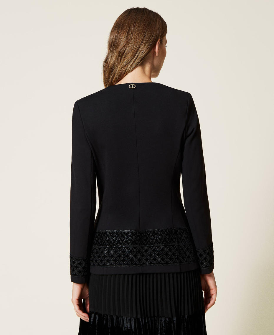 Double-breasted jacket with velvet embroidery