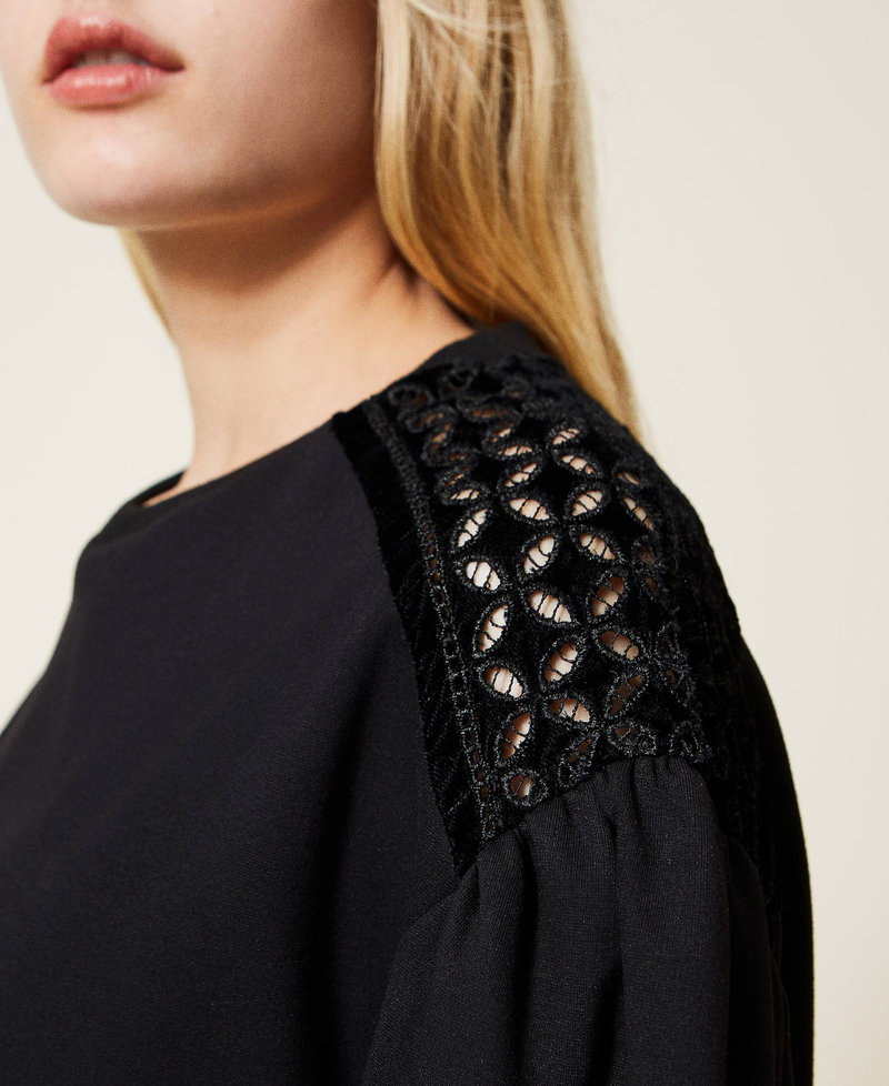 Sweatshirt with velvet embroidery Black Woman 222TT218A-04