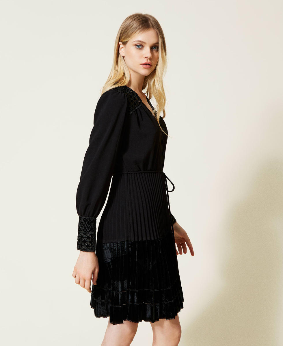 Abito corto in crepe e velluto ricamato Donna Nero TWINSET Milano