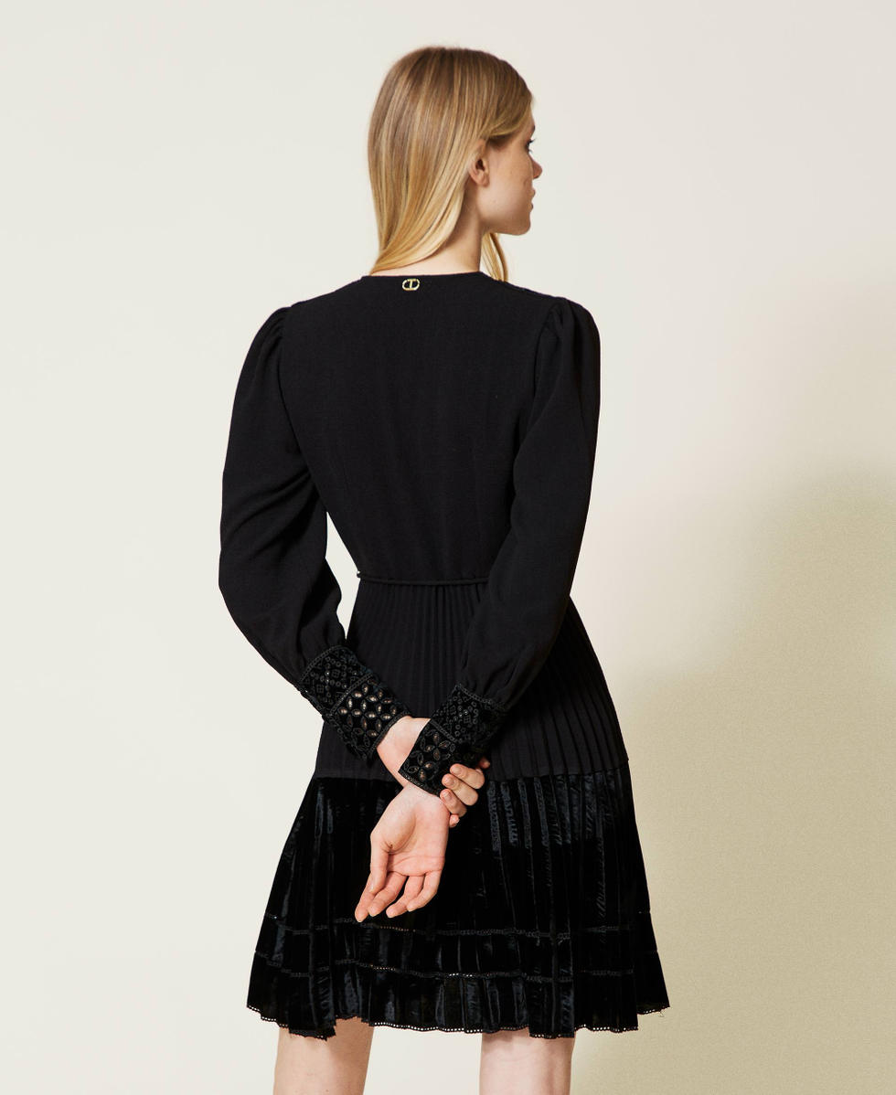 Short cr pe and velvet dress Woman Black TWINSET Milano