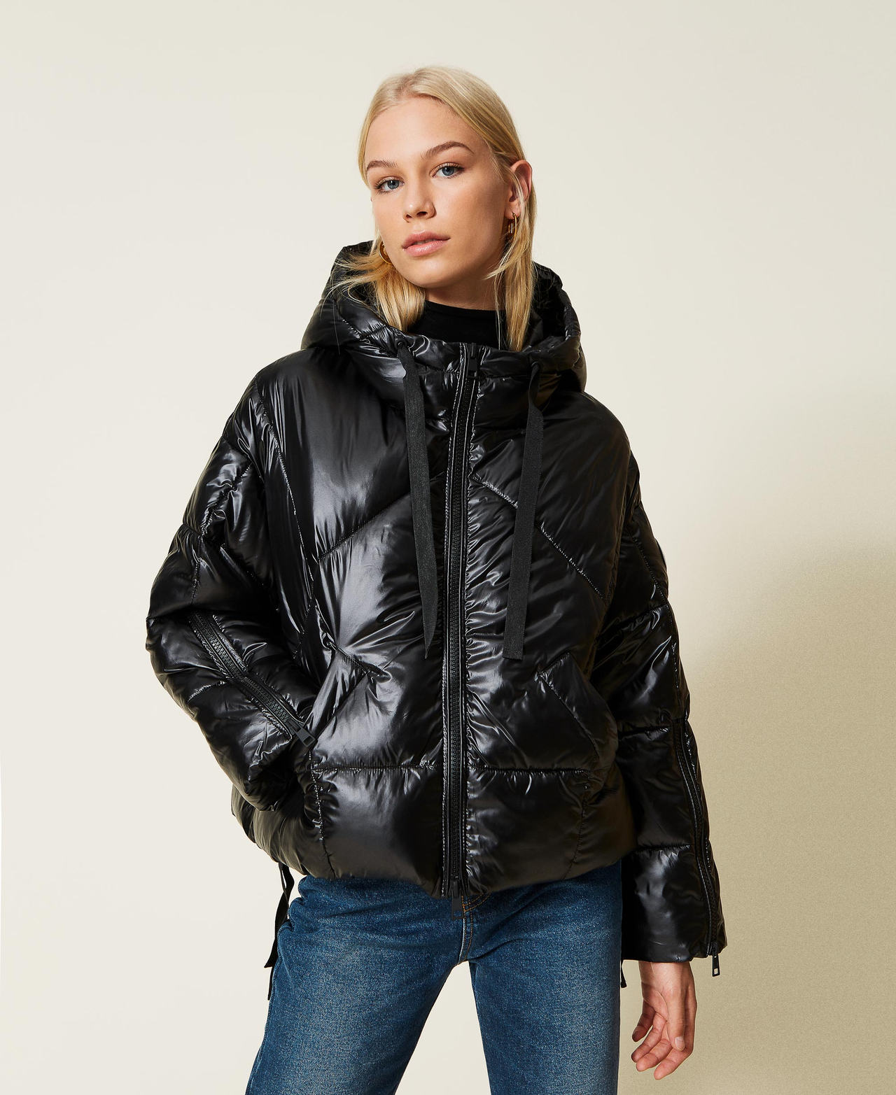 Short shiny puffer jacket with hood Black Woman 222TT2221-03