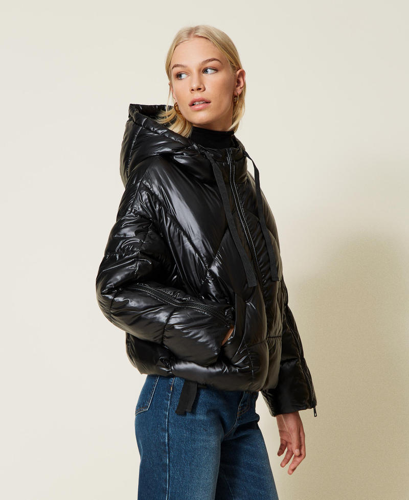 Short shiny puffer jacket with hood