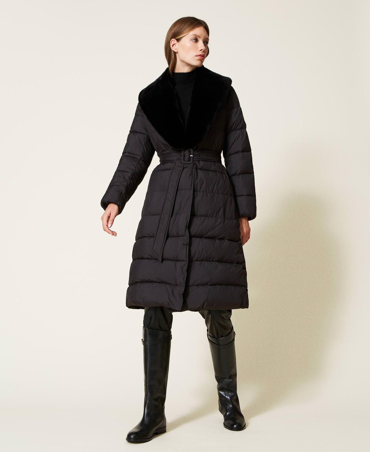 Long matte puffer jacket with faux fur