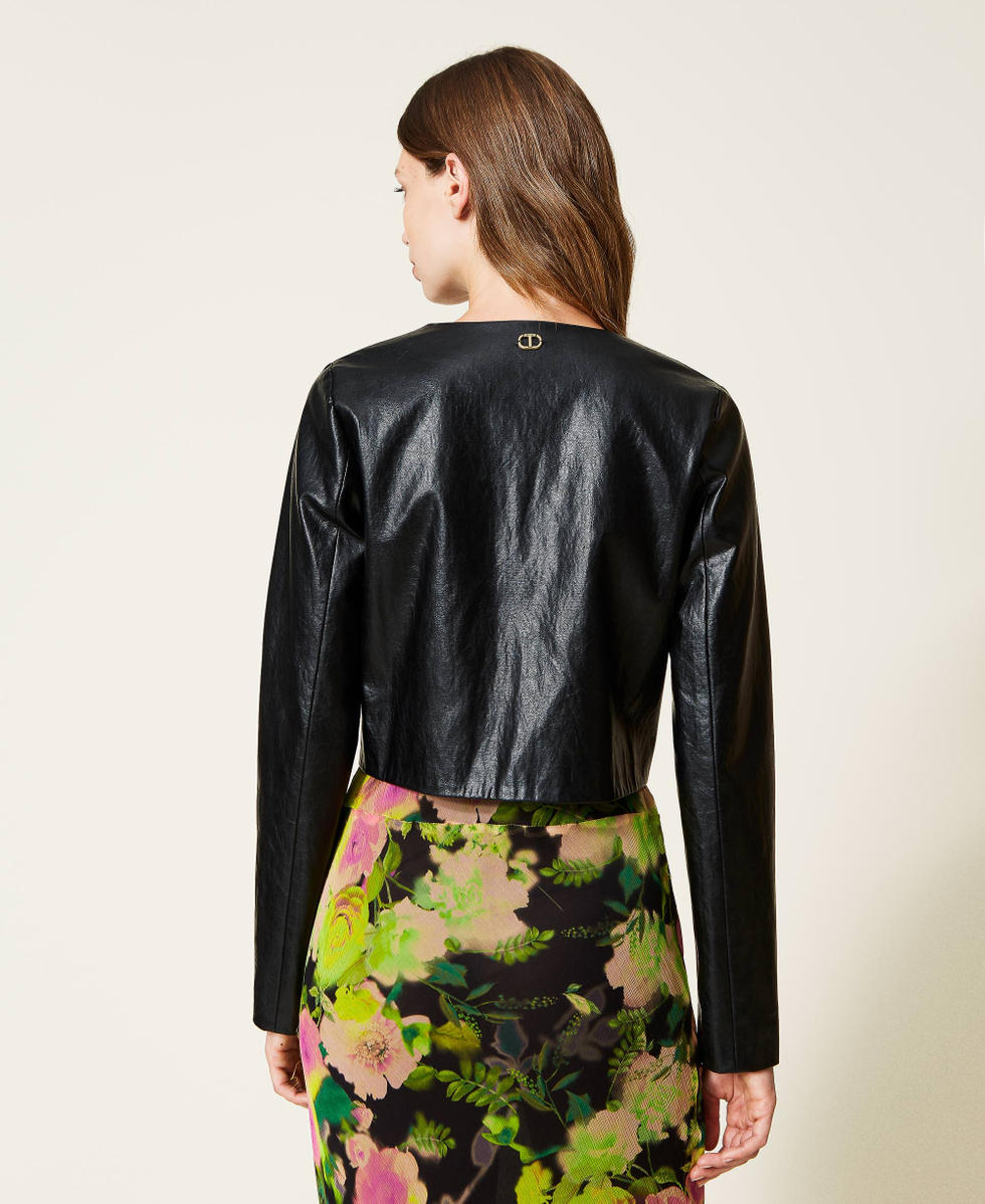 Jacke mit Rundhalsausschnitt in Lederoptik