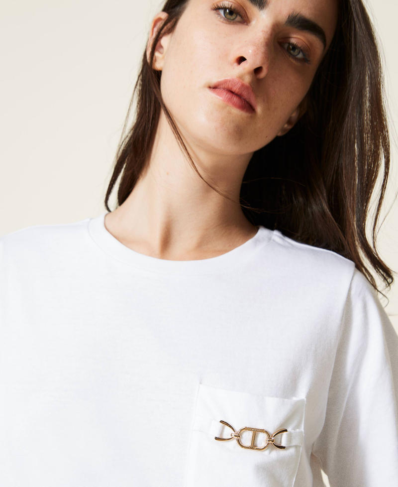 T-shirt con morsetto e logo Nero Donna 222TT2412-01