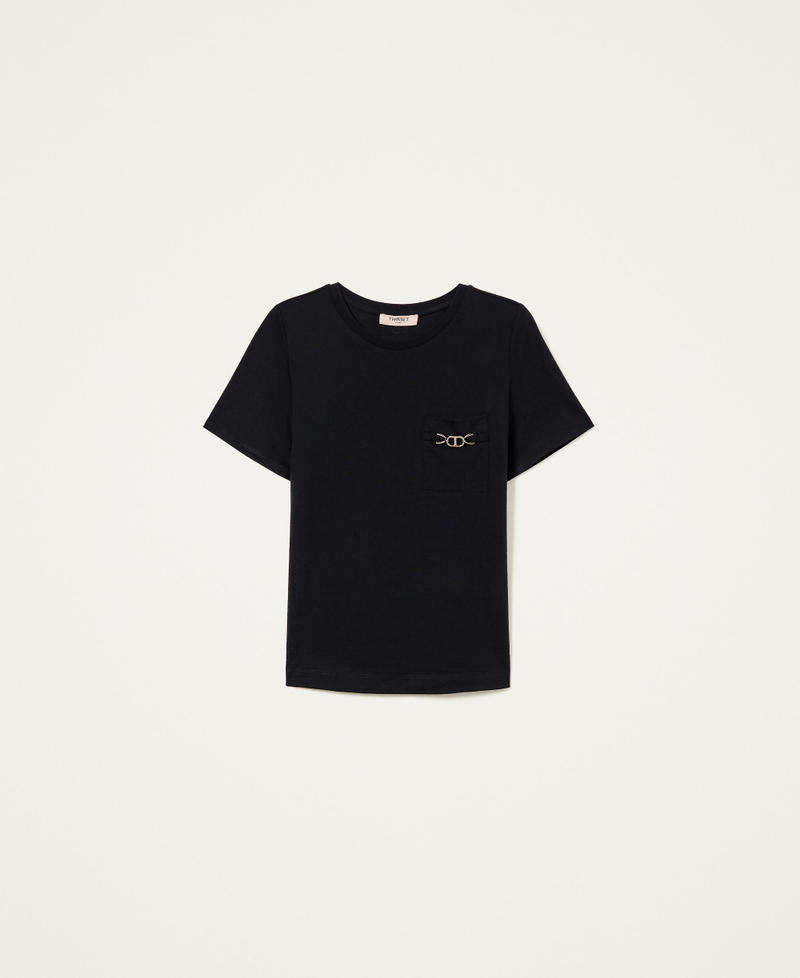 T-shirt with clasp and logo