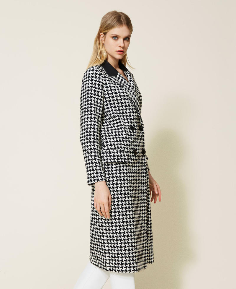 Wool blend coat with houndstooth pattern Snow / Black Houndstooth Pattern Woman 222TT2461-02