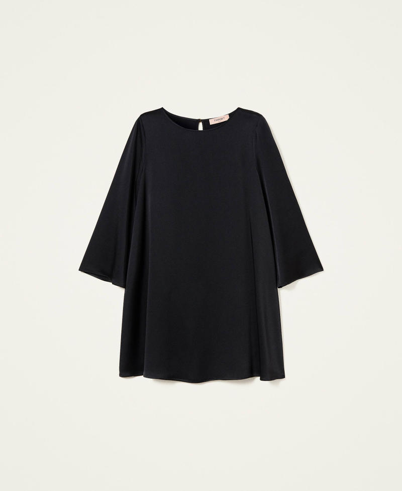 Robe courte unique en cady