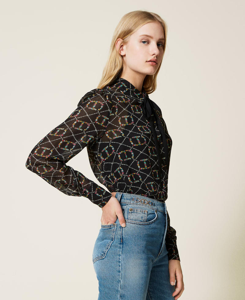 Shirt with floral logo print