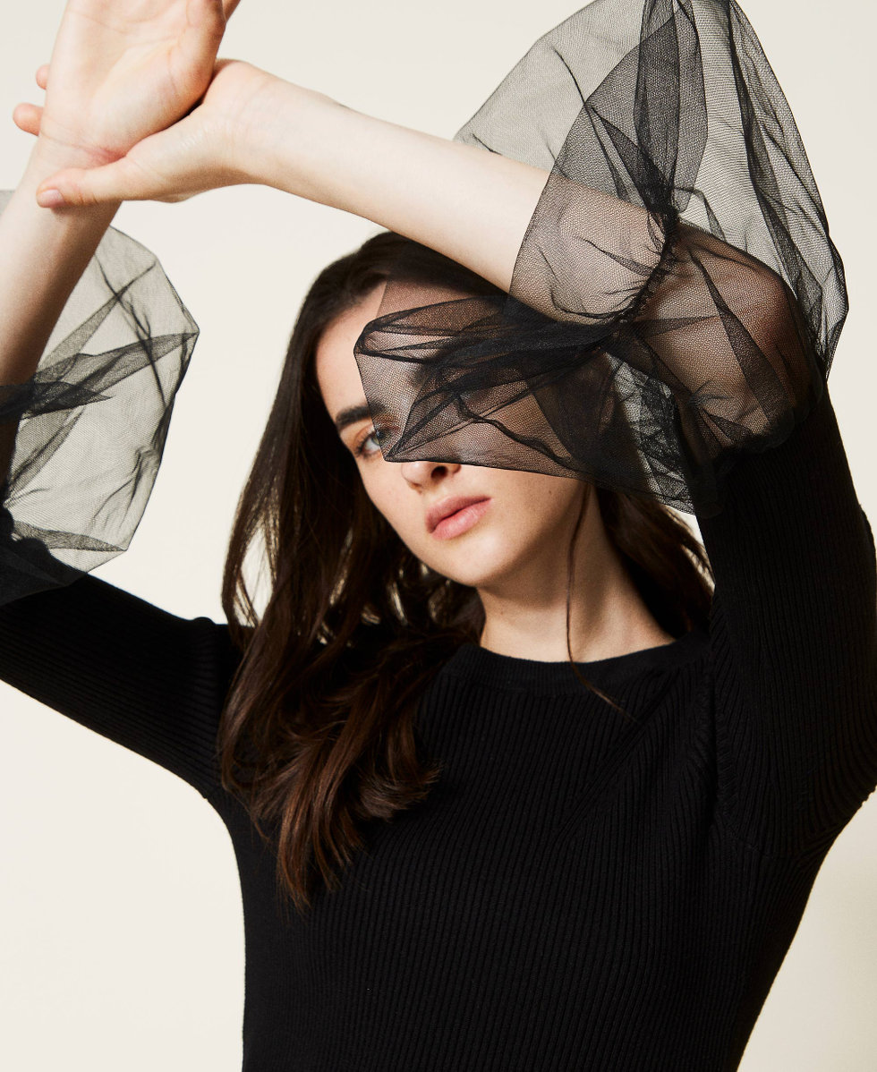Ribbed jumper with tulle