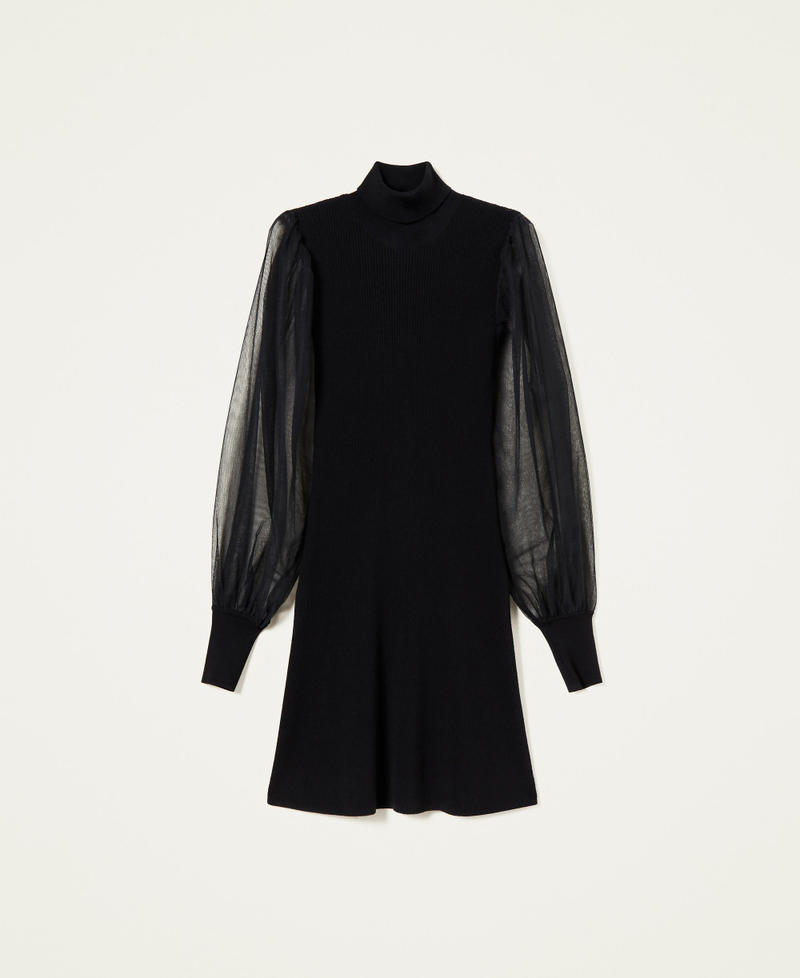 Robe courte en maille avec manches en tulle